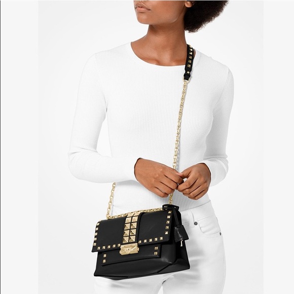 Mint -LIKE NEW- Michael Kors Medium CeCe Bag - Picture 3 of 15